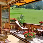 Alpenland - Feine Kleine, Zentral Und Ruhig Mit Modernem Wellnessbereich 4*