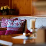 Alpenland - Feine Kleine, Zentral Und Ruhig Mit Modernem Wellnessbereich 酒店
