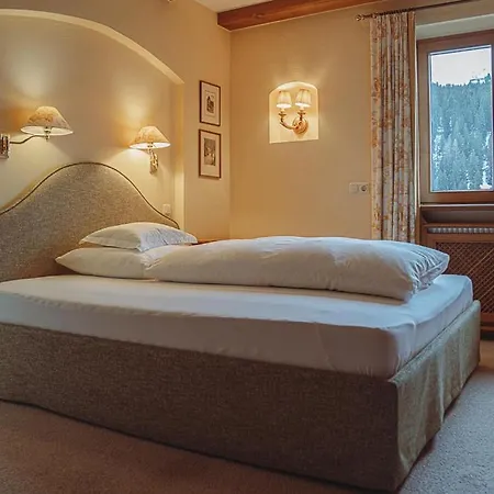 Alpenland - Feine Kleine, Zentral Und Ruhig Mit Modernem Wellnessbereich Hotel 4*