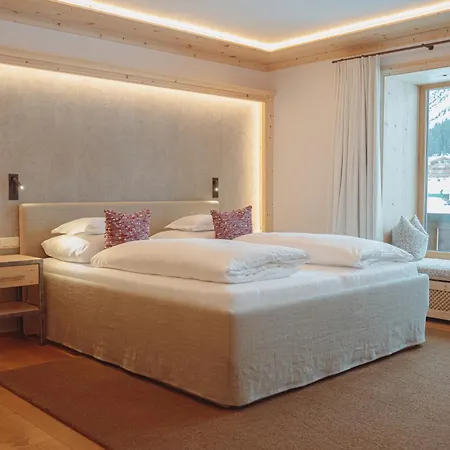 Alpenland - Feine Kleine, Zentral Und Ruhig Mit Modernem Wellnessbereich Hotel