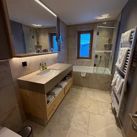 Alpenland - Fein & Klein, Zentral Und Ruhig Mit Modernem Wellnessbereich 4*