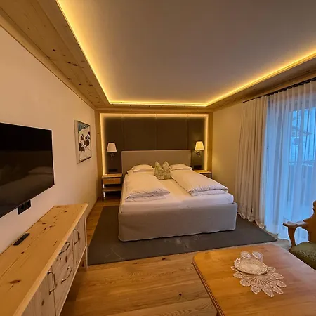 Alpenland - Feine Kleine, Zentral Und Ruhig Mit Modernem Wellnessbereich 4* Lech am Arlberg