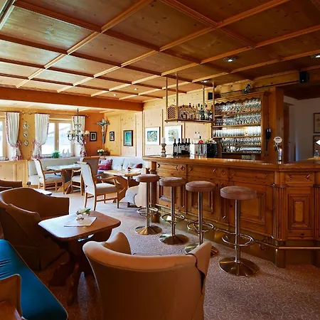 Alpenland - Fein & Klein, Zentral Und Ruhig Mit Modernem Wellnessbereich 4*