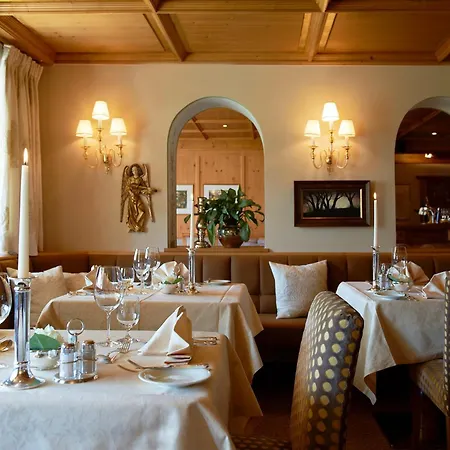 Alpenland - Fein & Klein, Zentral Und Ruhig Mit Modernem Wellnessbereich 4* Lech am Arlberg