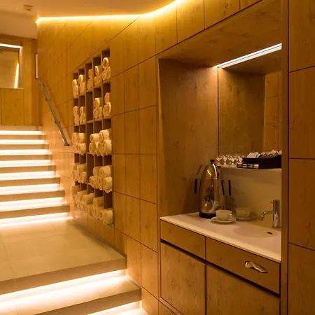 Hotel Alpenland - Fein & Klein, Zentral Und Ruhig Mit Modernem Wellnessbereich 4*