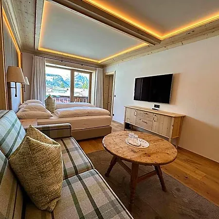 Hotel Alpenland - Feine Kleine 4*