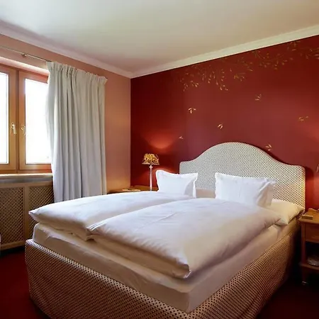 Alpenland - Fein & Klein, Zentral Und Ruhig Mit Modernem Wellnessbereich 4*