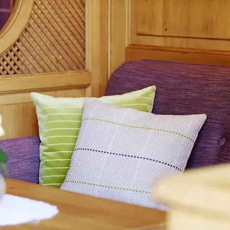 Alpenland - Fein & Klein, Zentral Und Ruhig Mit Modernem Wellnessbereich 4* Lech am Arlberg