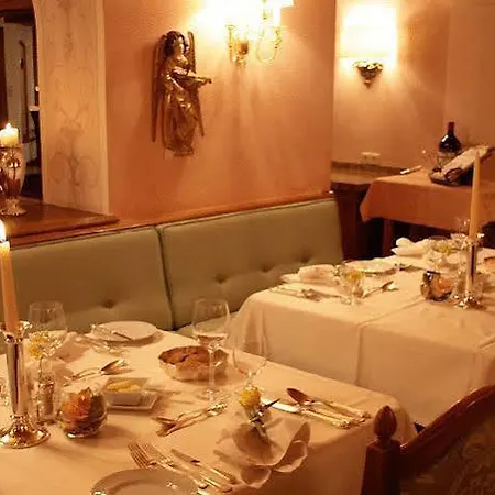 Hotel Alpenland - Fein & Klein, Zentral Und Ruhig Mit Modernem Wellnessbereich 4*