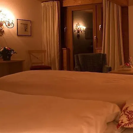 Alpenland - Feine Kleine, Zentral Und Ruhig Mit Modernem Wellnessbereich 4* Lech