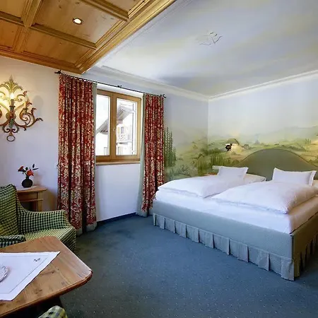 Alpenland - Fein & Klein, Zentral Und Ruhig Mit Modernem Wellnessbereich 4*